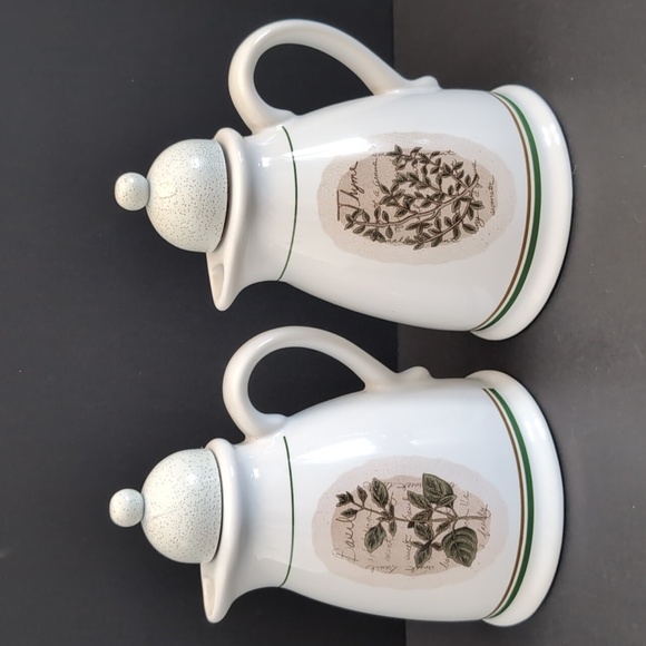 Vintage Savory Tyme set of 2 Vinegar & Oil Decanter Set. - Picture 1 of 13